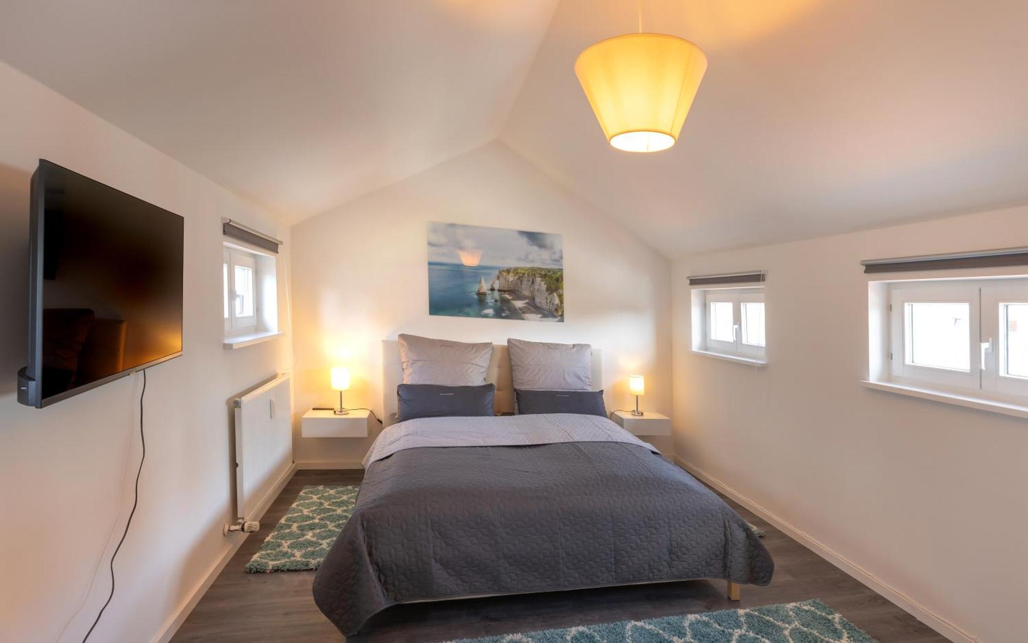 Sweethome - Maisonette Apartment, Parkplatz, Wifi, Naehe Zentrum Fürstenfeldbruck Kültér fotó