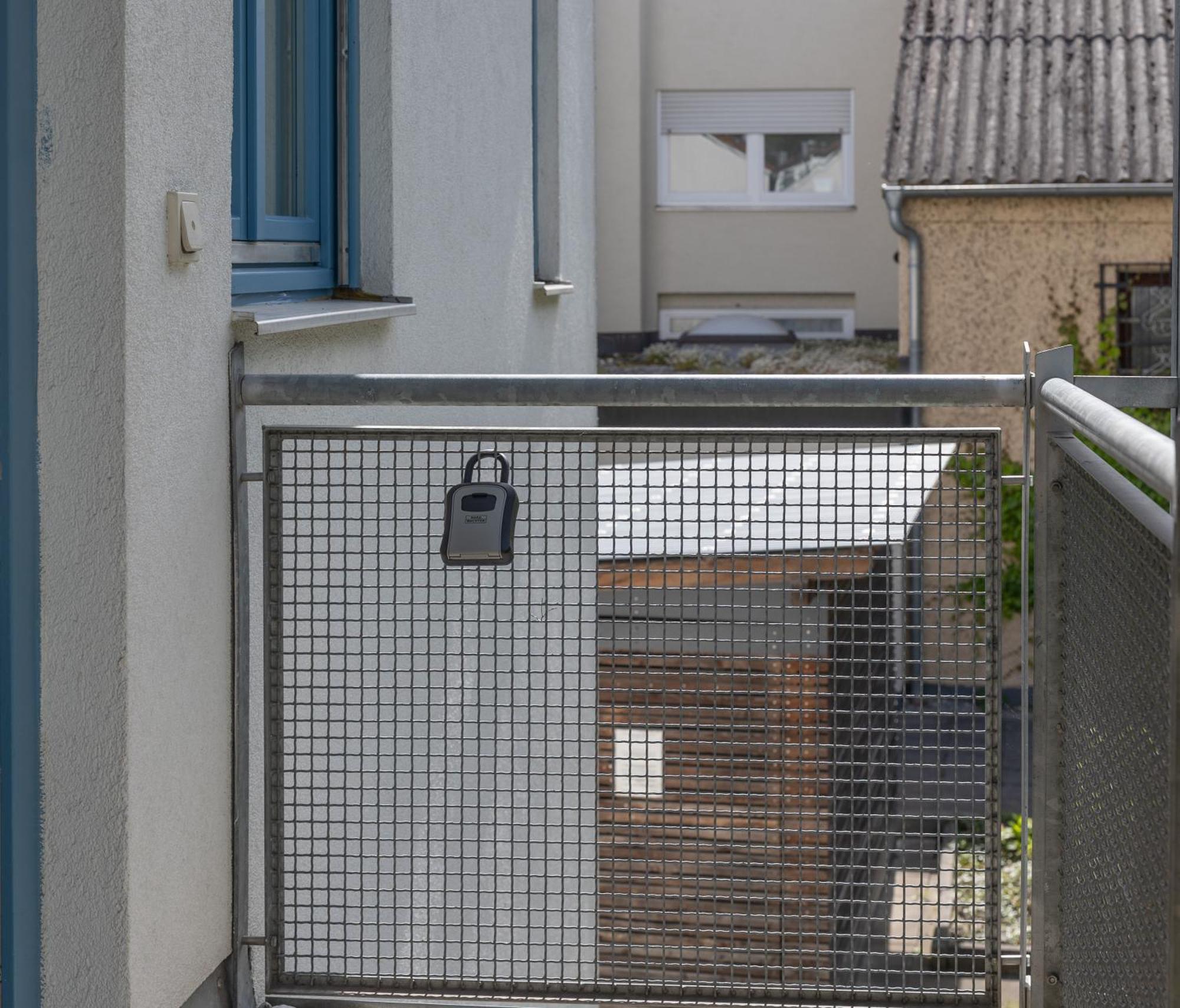 Sweethome - Maisonette Apartment, Parkplatz, Wifi, Naehe Zentrum Fürstenfeldbruck Kültér fotó