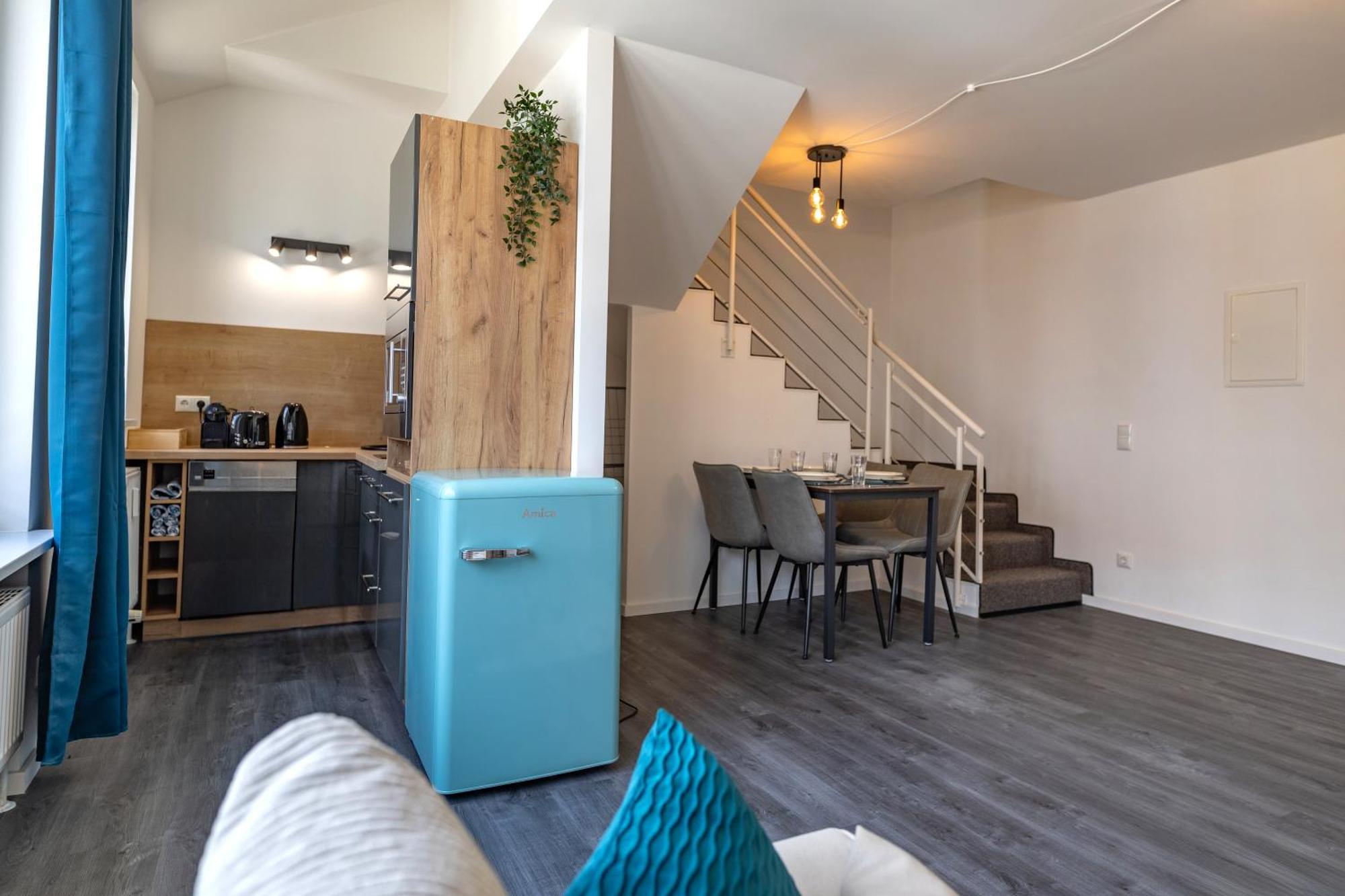 Sweethome - Maisonette Apartment, Parkplatz, Wifi, Naehe Zentrum Fürstenfeldbruck Kültér fotó