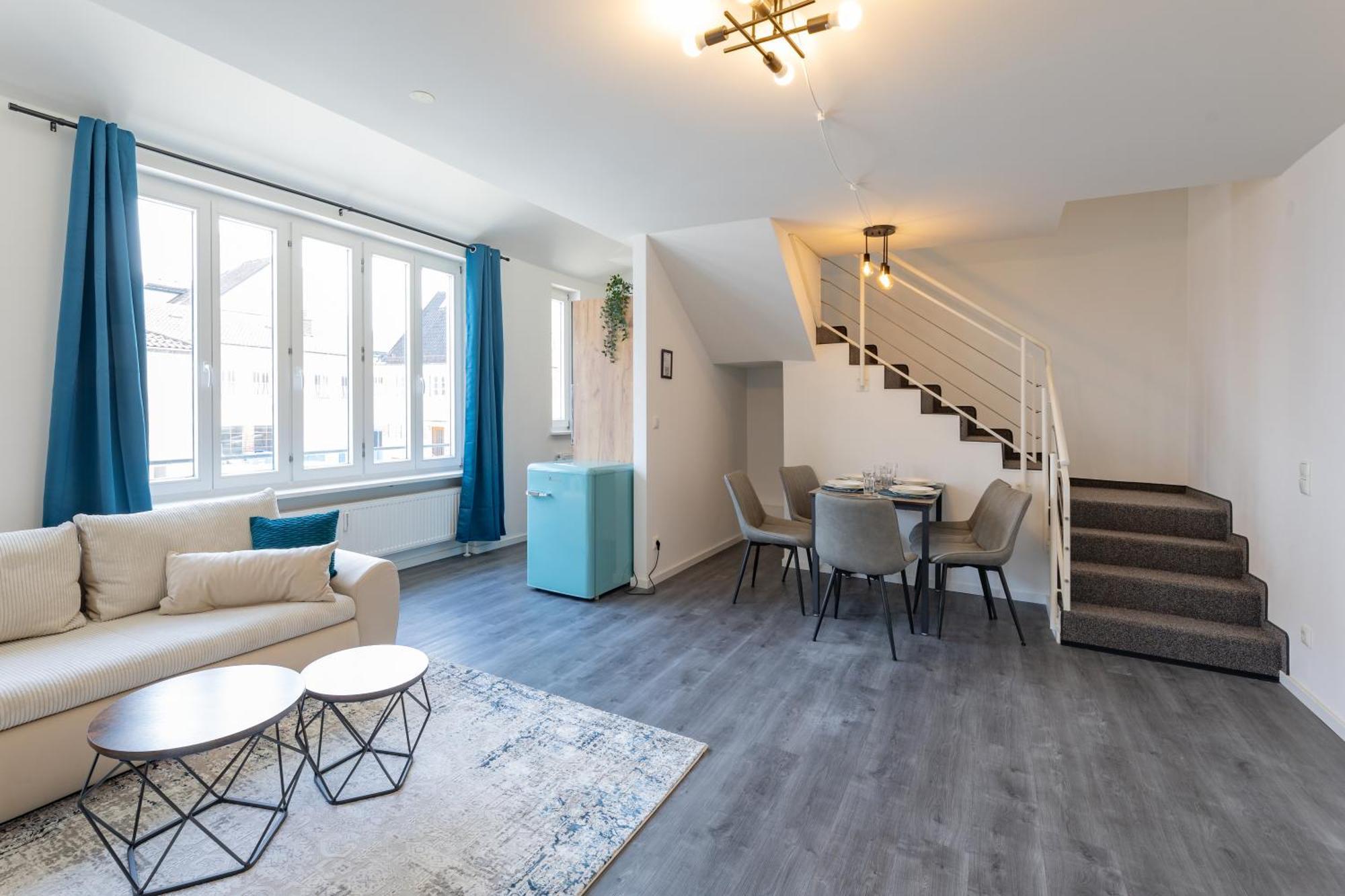 Sweethome - Maisonette Apartment, Parkplatz, Wifi, Naehe Zentrum Fürstenfeldbruck Kültér fotó