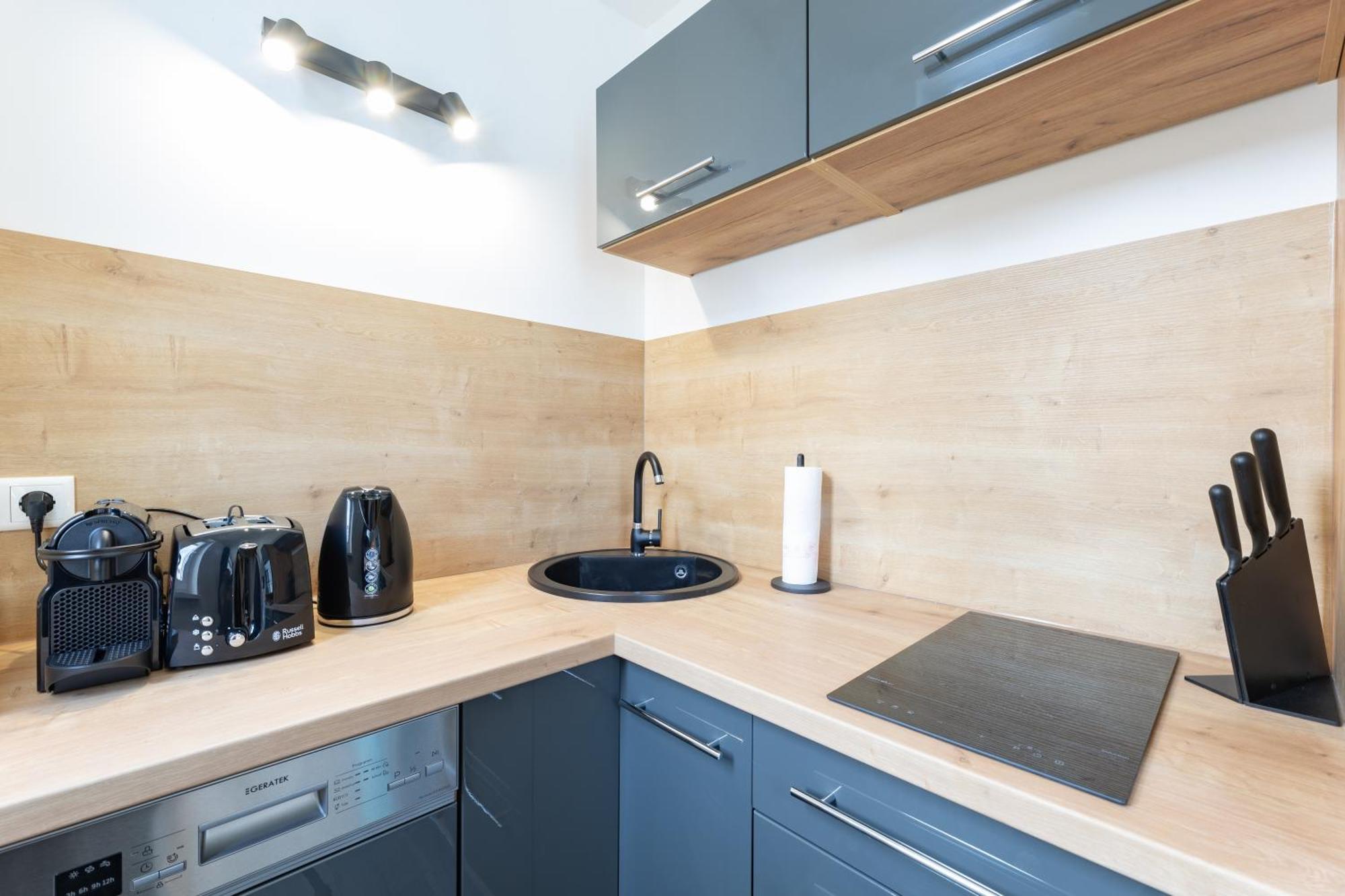 Sweethome - Maisonette Apartment, Parkplatz, Wifi, Naehe Zentrum Fürstenfeldbruck Kültér fotó